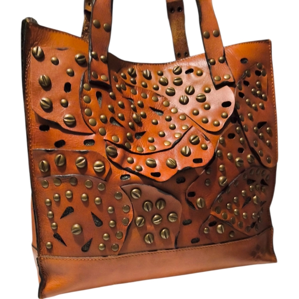 Patricia Nash Studded Link Perforated Toscano Tote Bag in Cognac Brown EUC - Picture 4 of 16